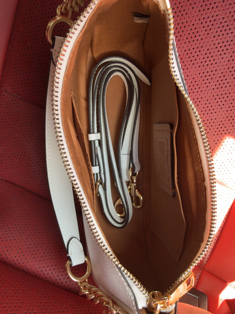 COACH Teri White Shoulder Bag with Gold-Tone Chain Strap - Picture 4 of 5